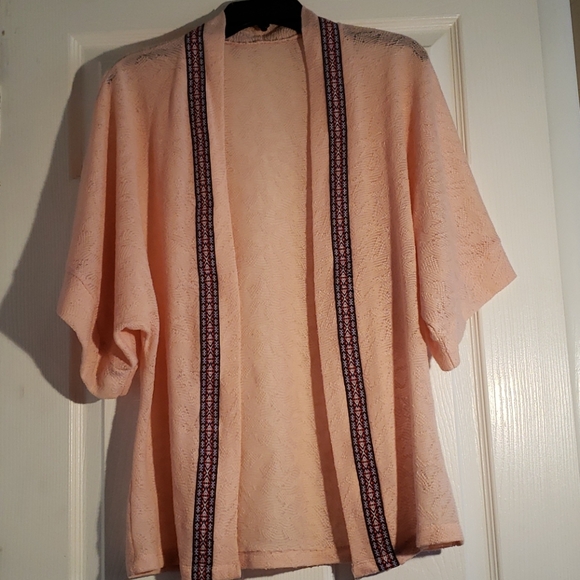 Sweaters - Light pink cardigan with embroidered trim Size S